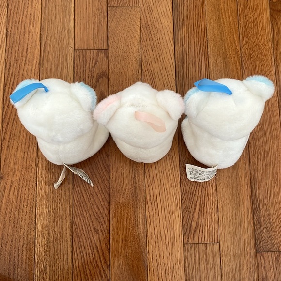 Set of Three (3) Vintage White Teddy Bears Holding Heart-Shaped Pillows - Picture 5 of 10